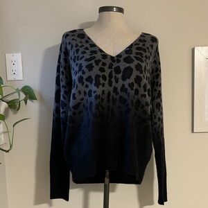 360 CASHMERE leopard print v-neck